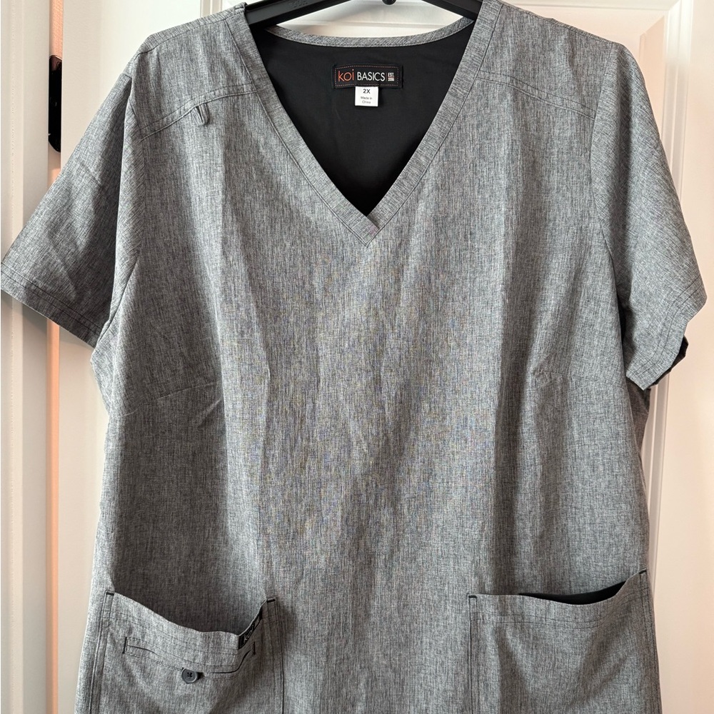 Koi Basics Gray Top